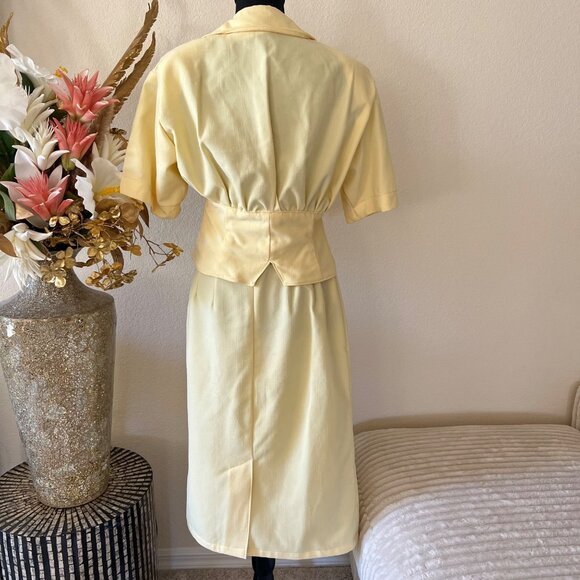 Vintage Handmade 1950s 2-Piece Yellow Linen Blouse and Skirt Set Single Stitch - Picture 3 of 13